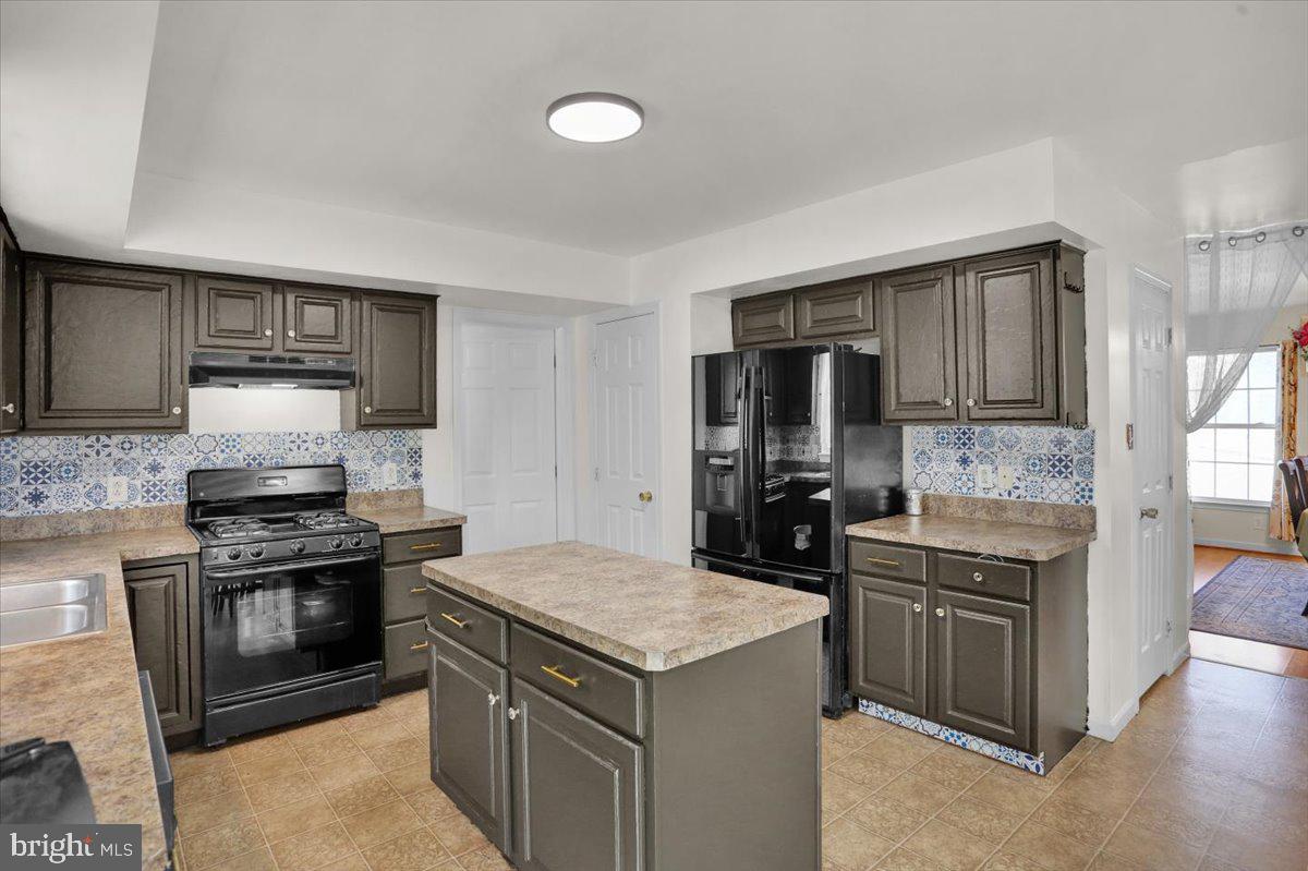 SUNNYSIDE - Residential