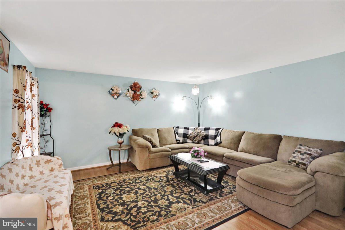 SUNNYSIDE - Residential