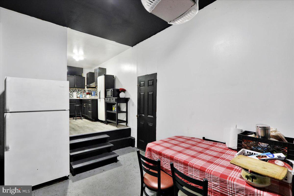 SUNNYSIDE - Residential