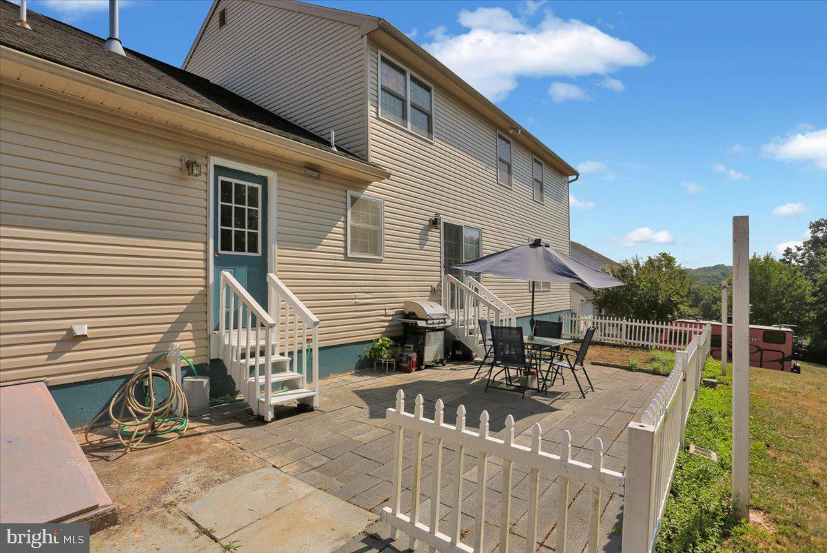 SUNNYSIDE - Residential