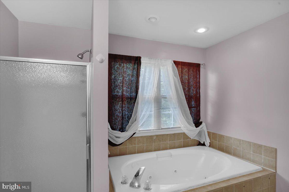 SUNNYSIDE - Residential