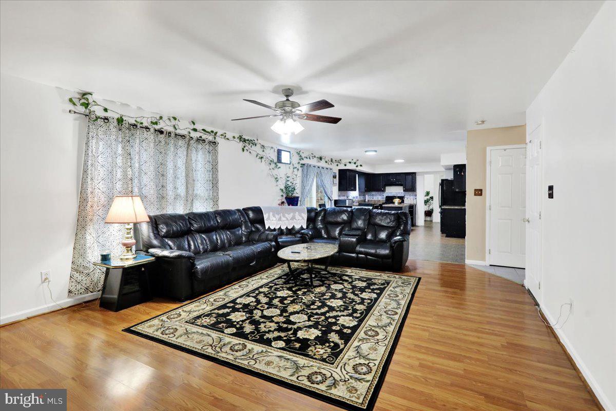SUNNYSIDE - Residential