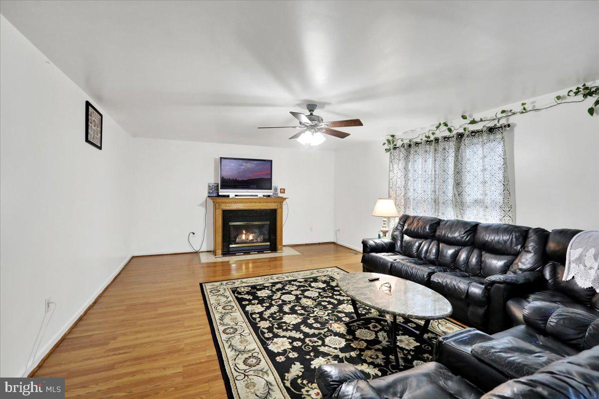 SUNNYSIDE - Residential