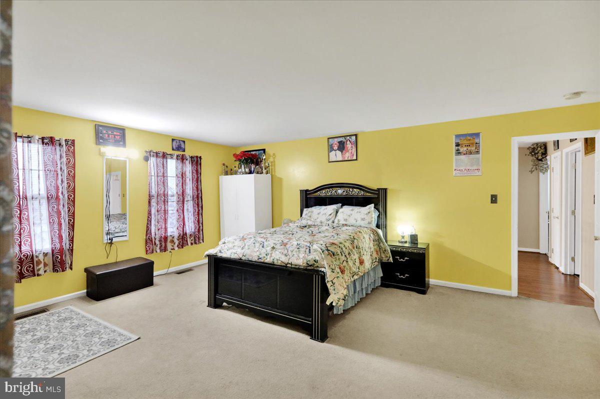 SUNNYSIDE - Residential