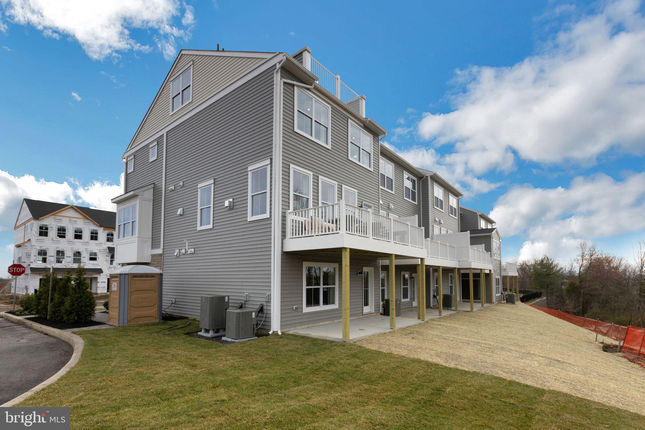 WESTVIEW SQUARE - Residential