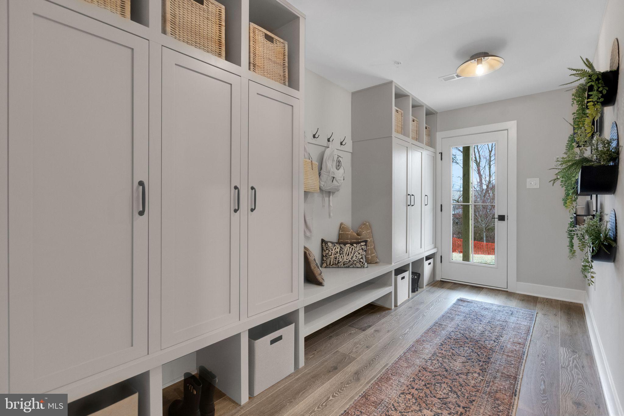 WESTVIEW SQUARE - Residential