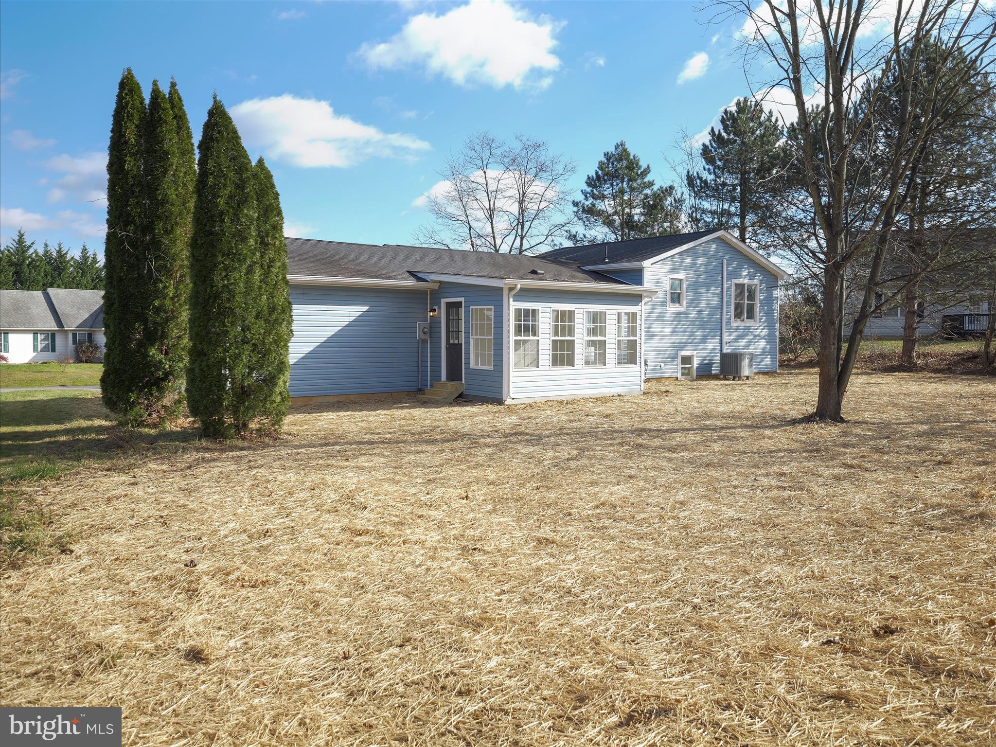 FORT HILL FARMS - Residential