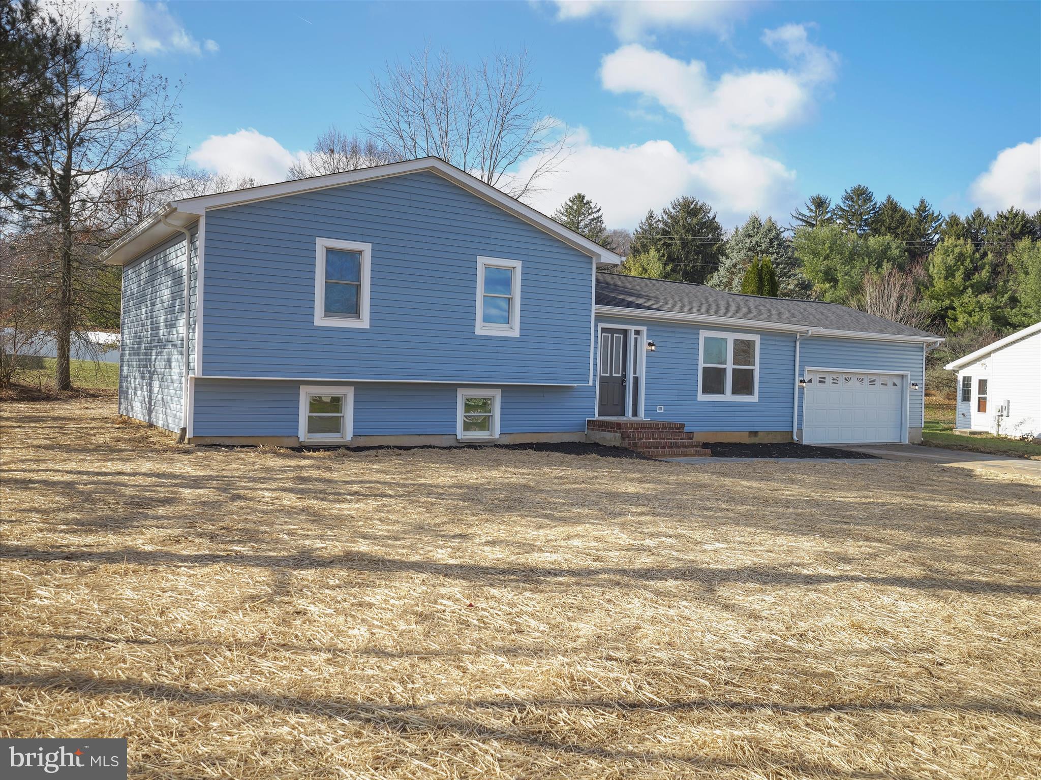 FORT HILL FARMS - Residential