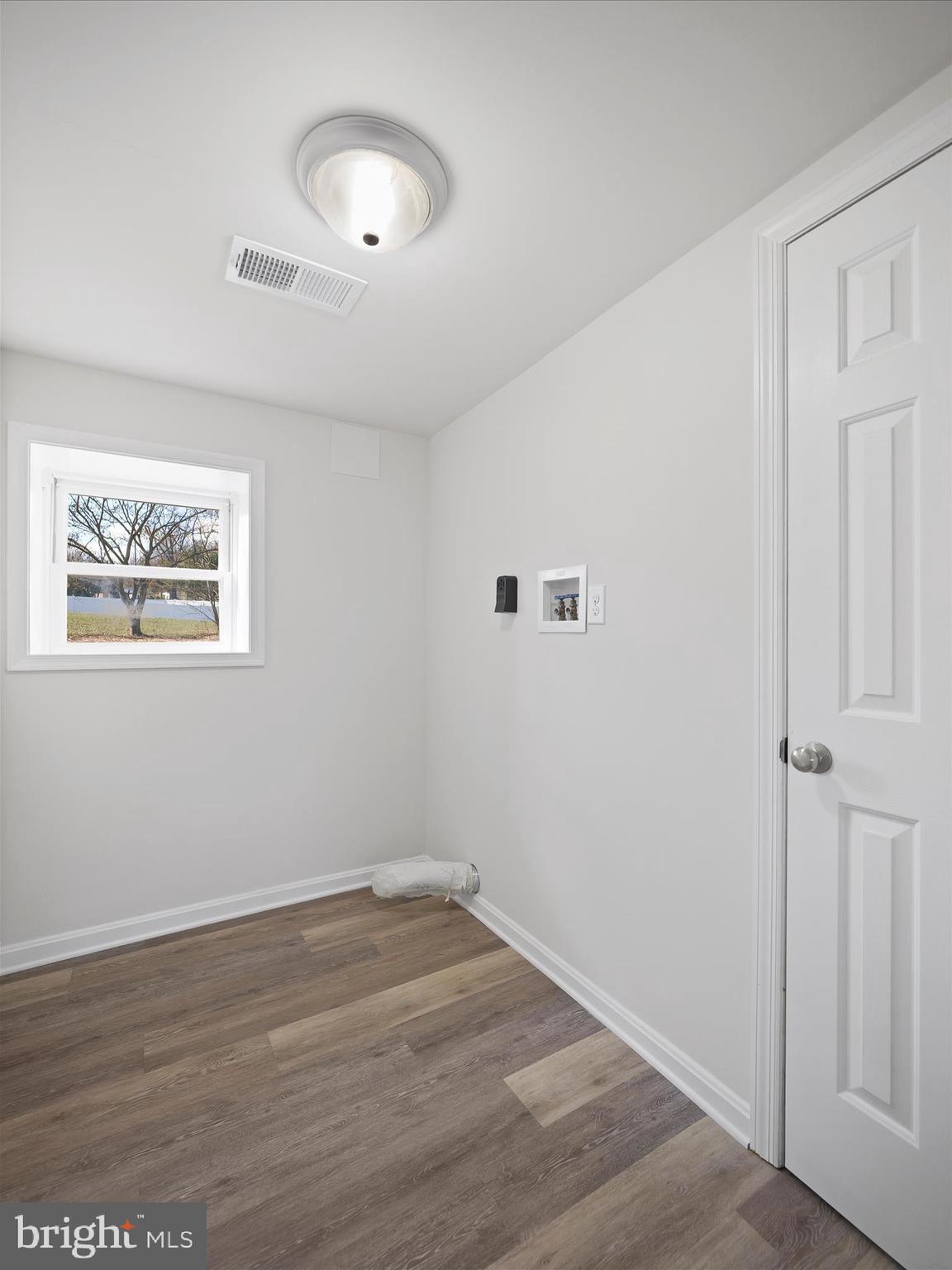 FORT HILL FARMS - Residential
