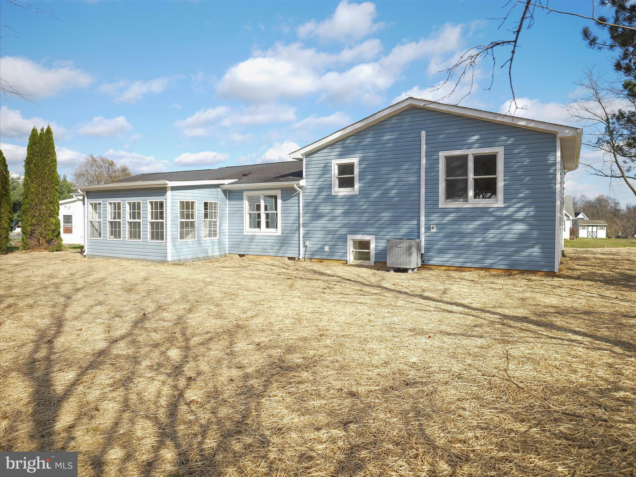 FORT HILL FARMS - Residential