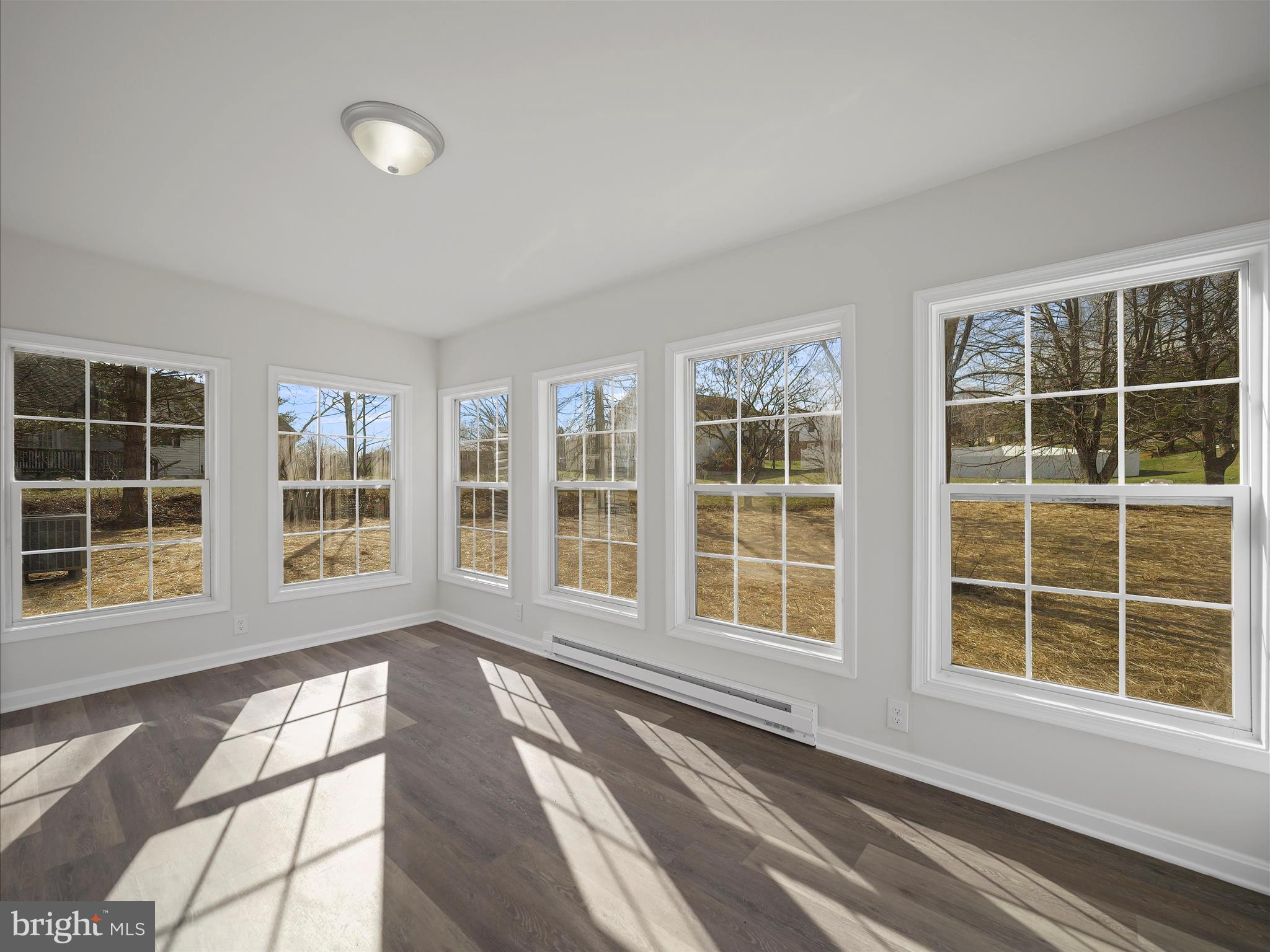 FORT HILL FARMS - Residential