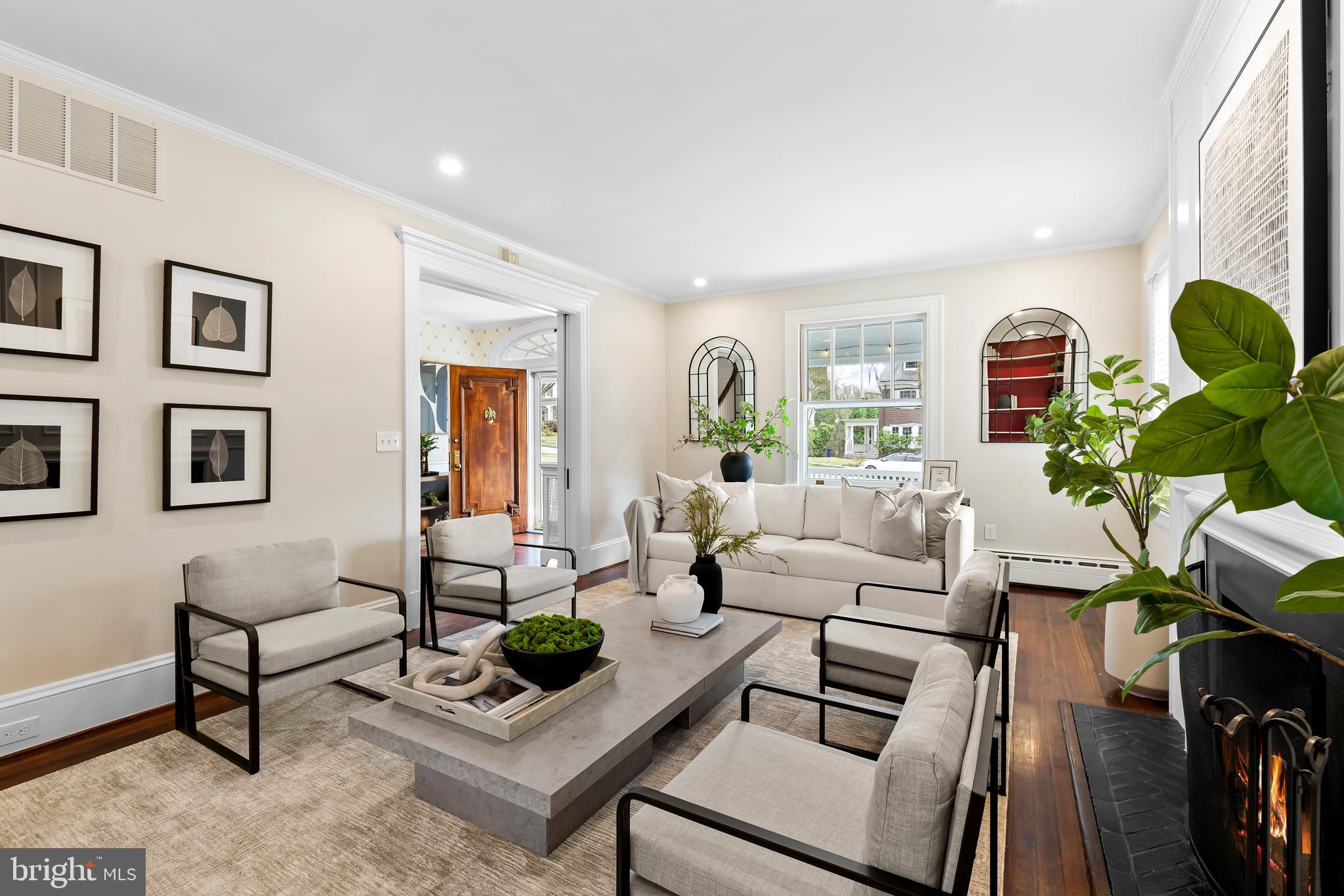 ROLAND PARK - Residential