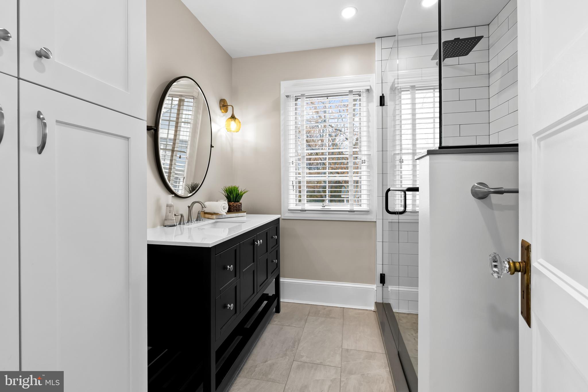ROLAND PARK - Residential