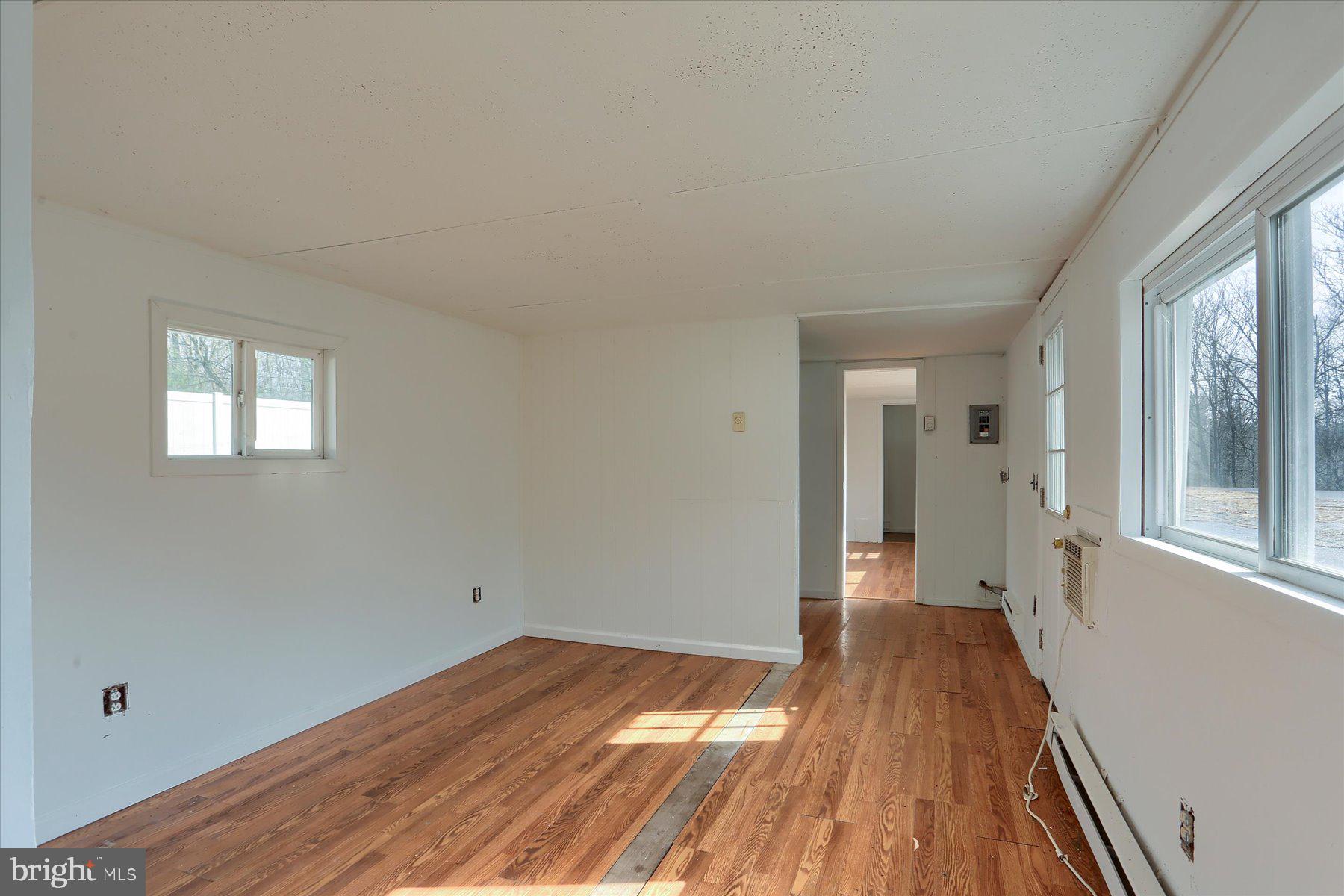 PINE VIEW ACRES - Commercial Sale