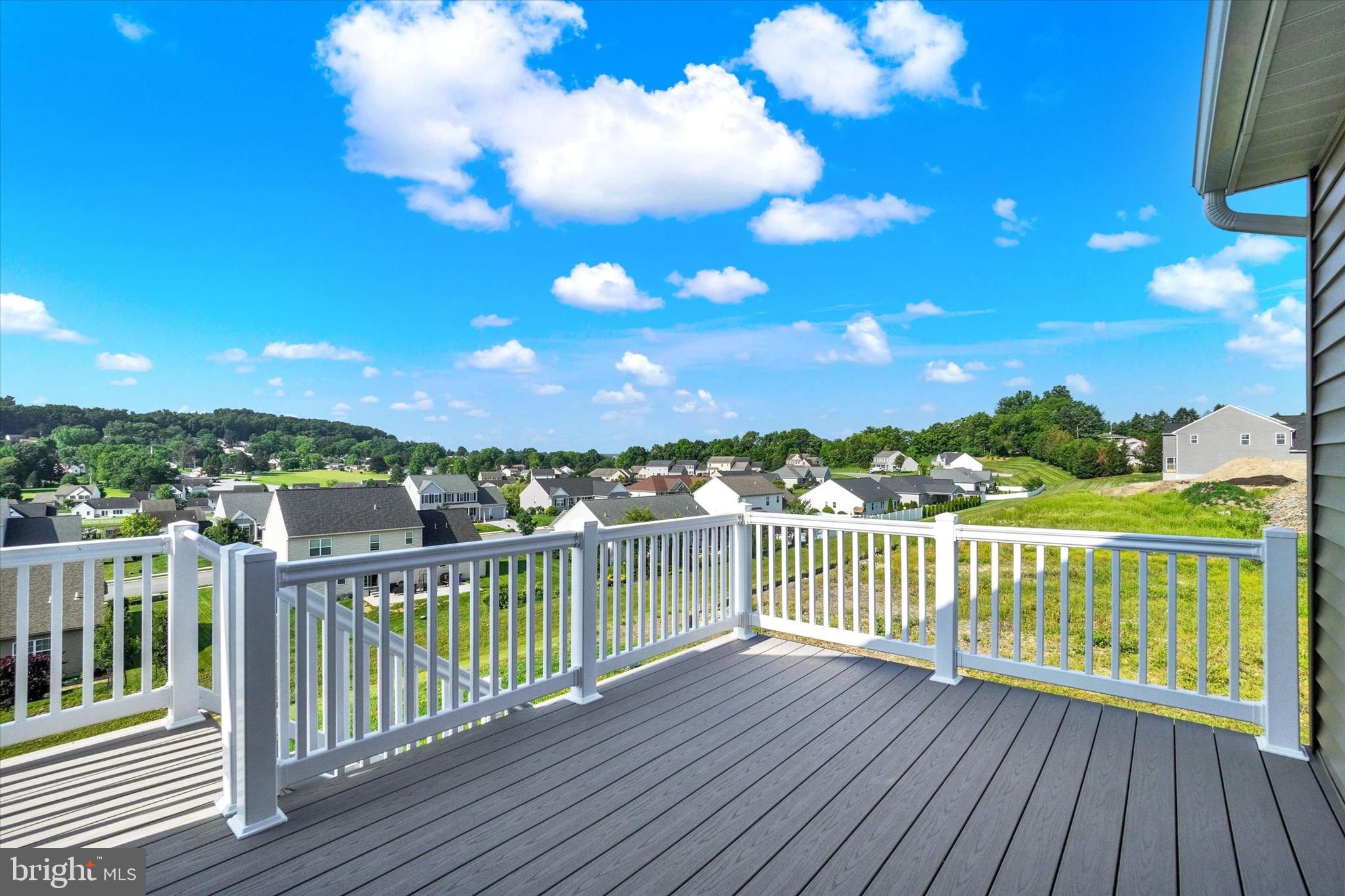 EAGLES VIEW - Residential