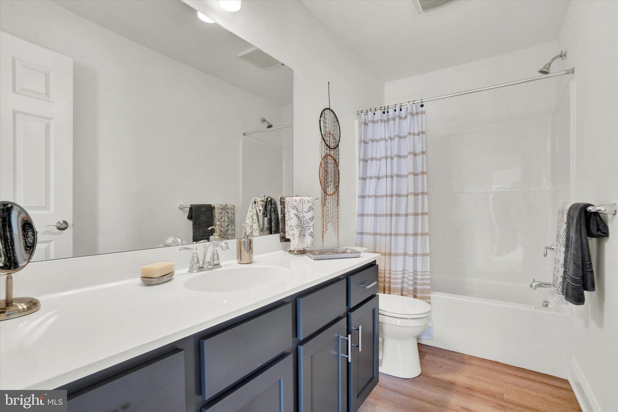EAGLES VIEW - Residential