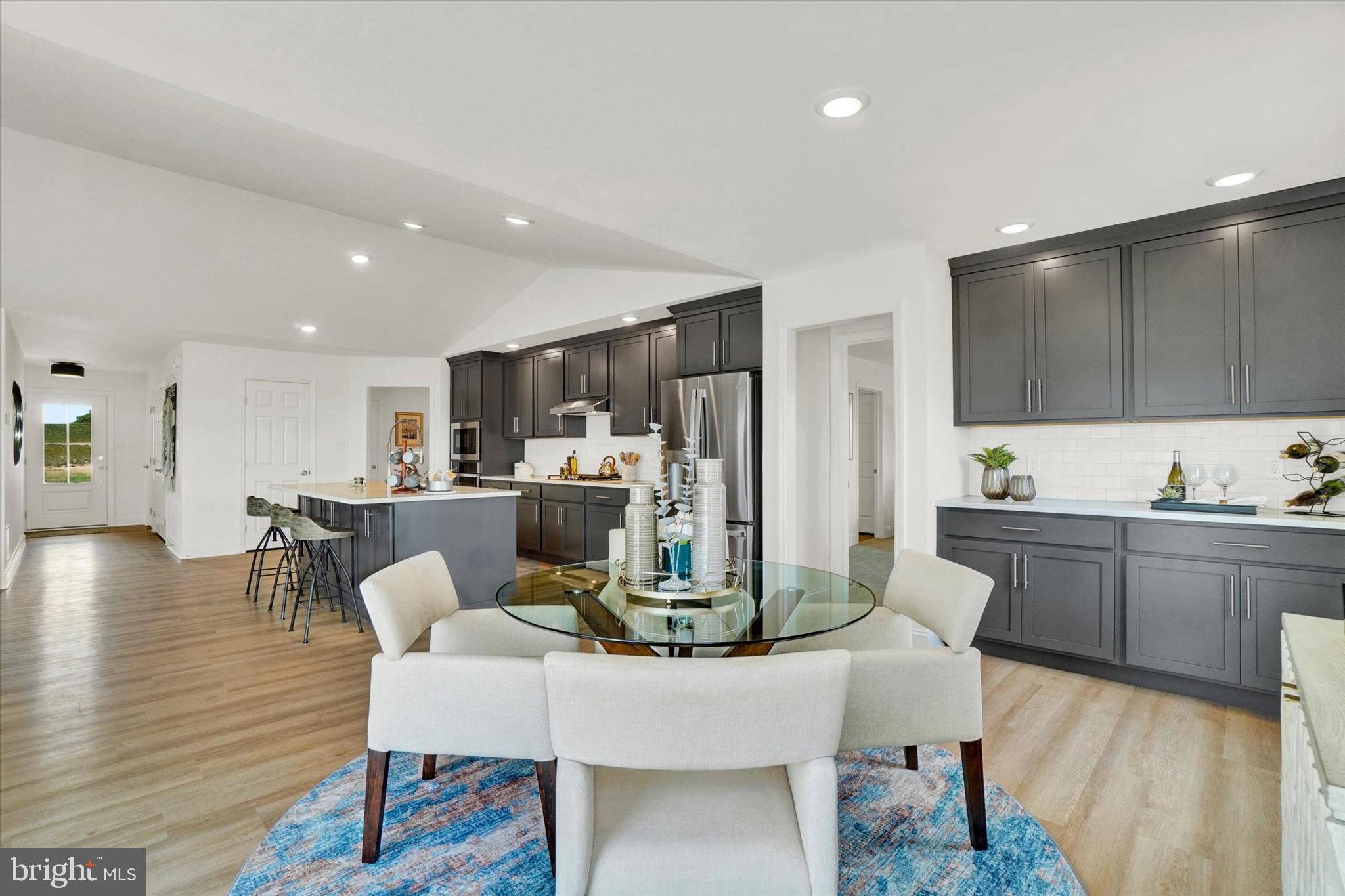EAGLES VIEW - Residential