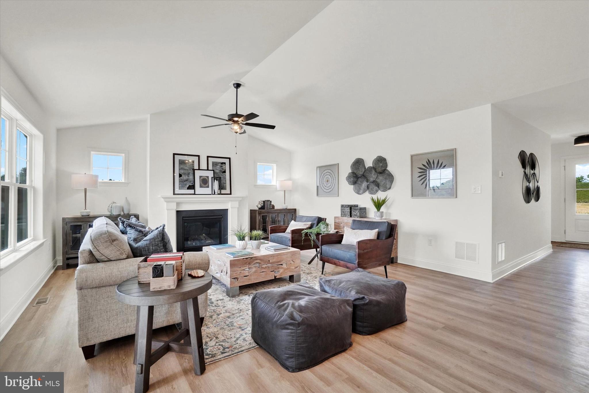 EAGLES VIEW - Residential