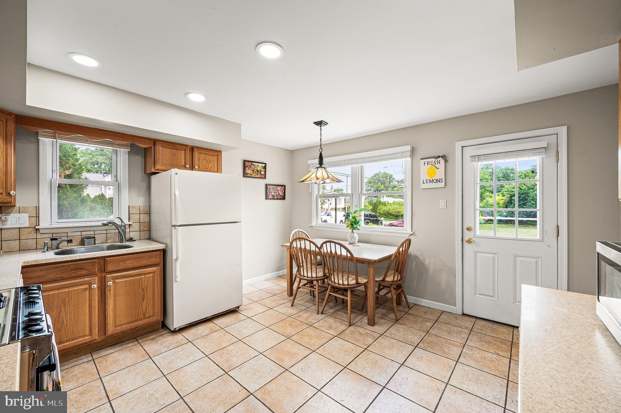 ELKINS PARK - Residential