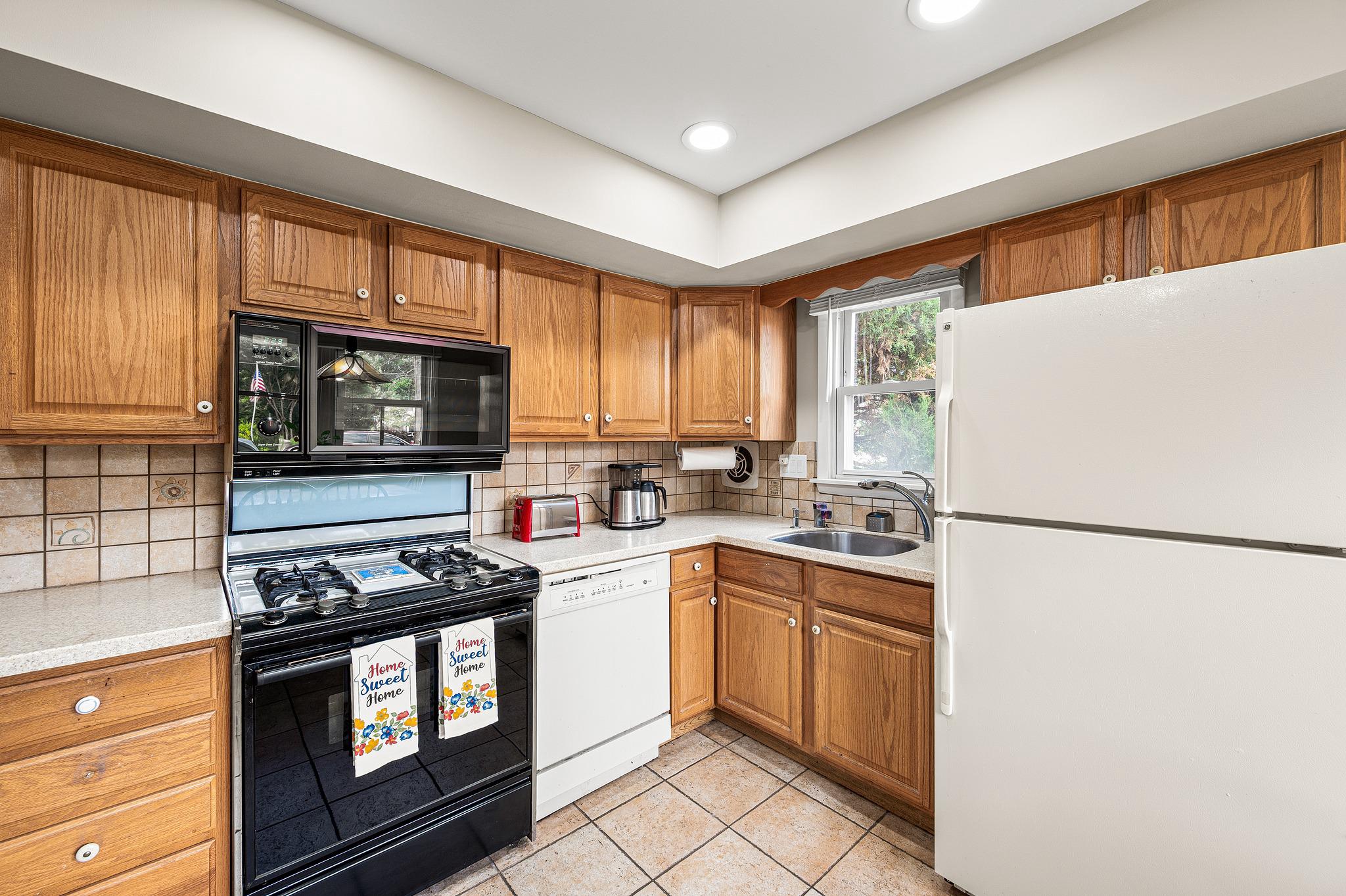ELKINS PARK - Residential