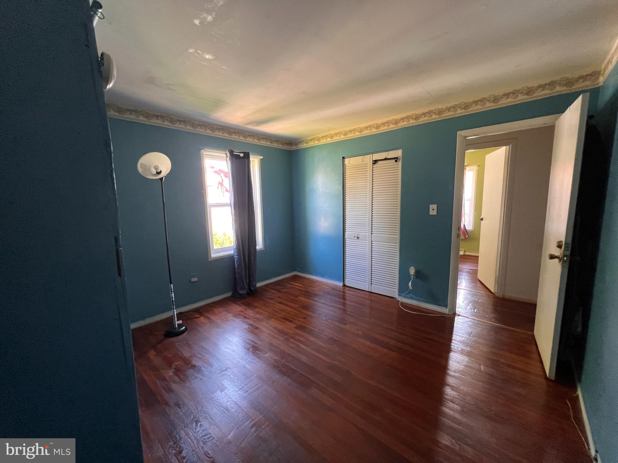 WHITFIELD KNOLLS - Residential