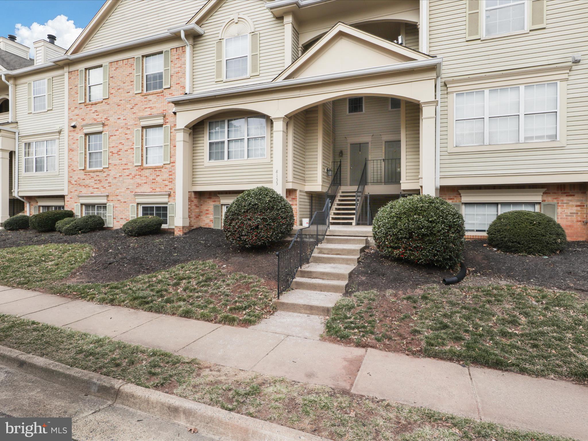 BULL RUN CONDO - Residential