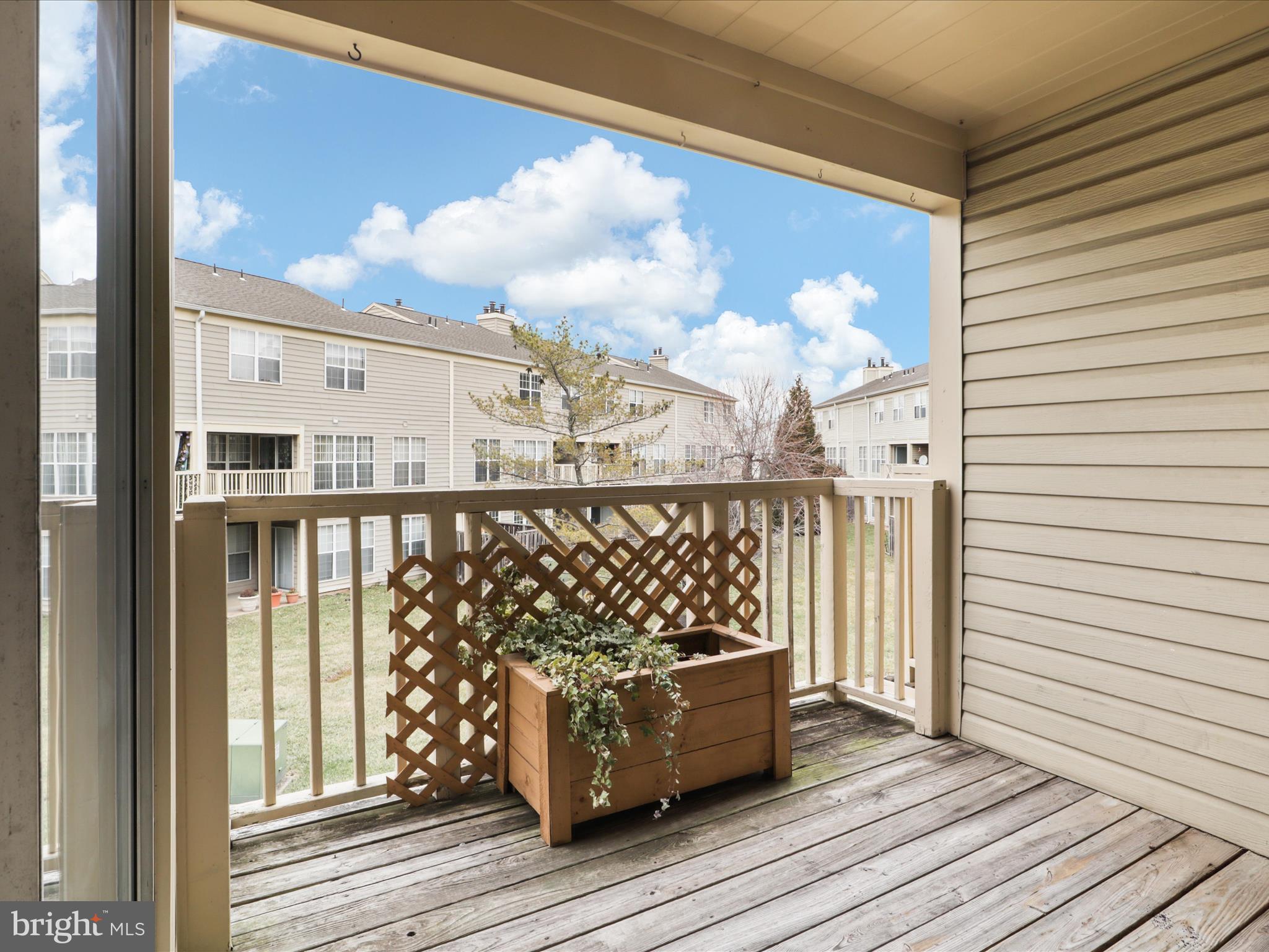 BULL RUN CONDO - Residential
