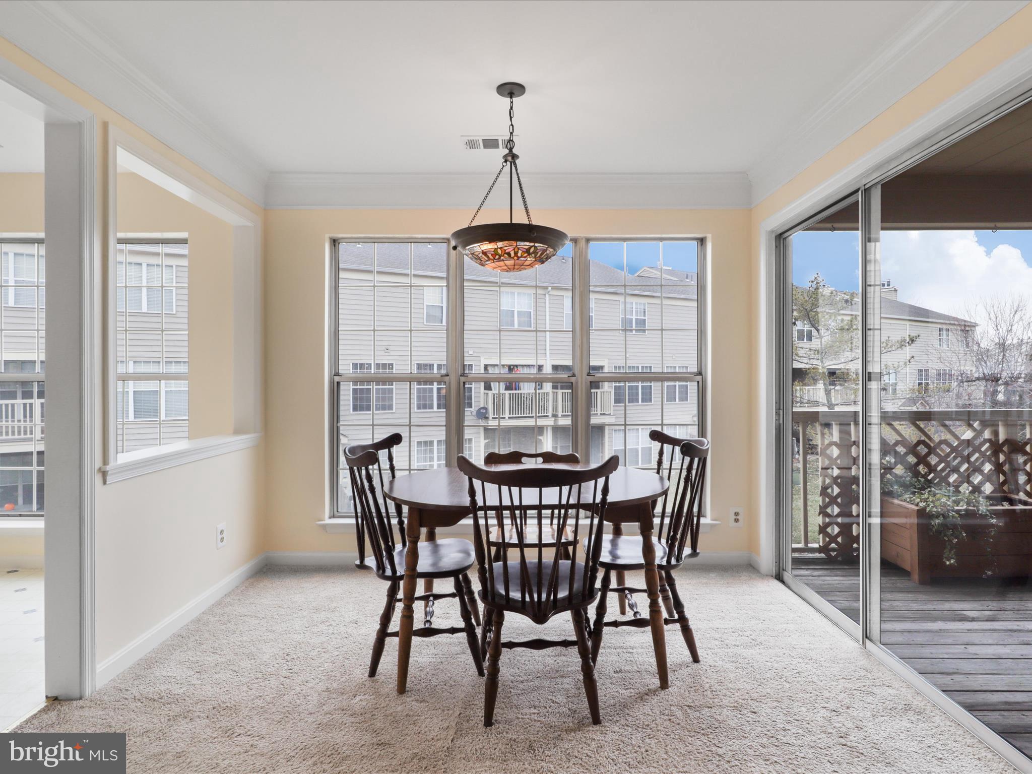 BULL RUN CONDO - Residential