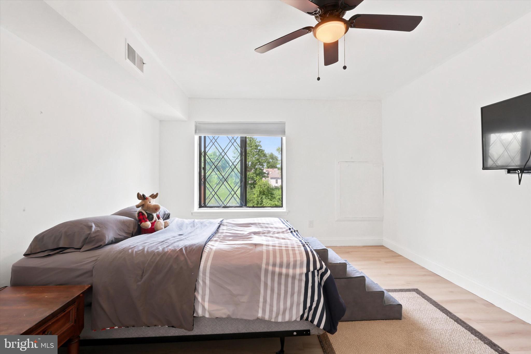 HILLTOP - Residential
