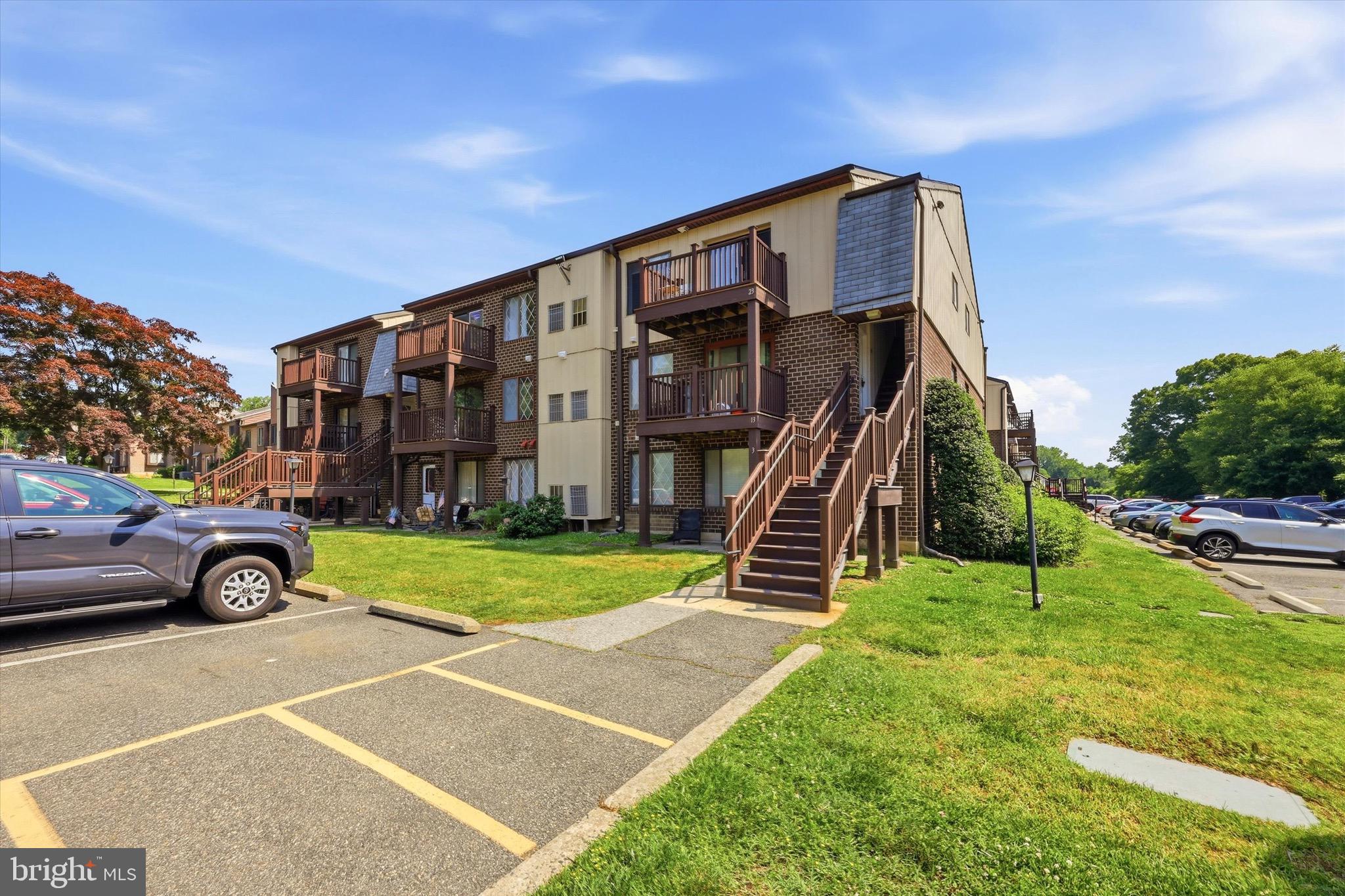 HILLTOP - Residential
