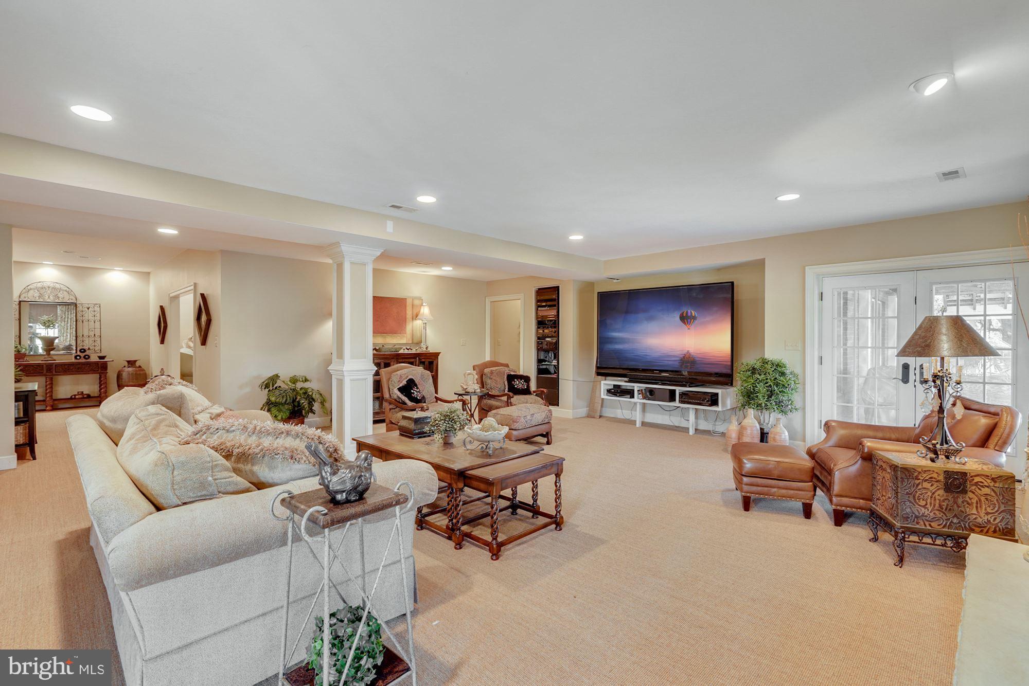 BARCLAY RIDGE - Residential