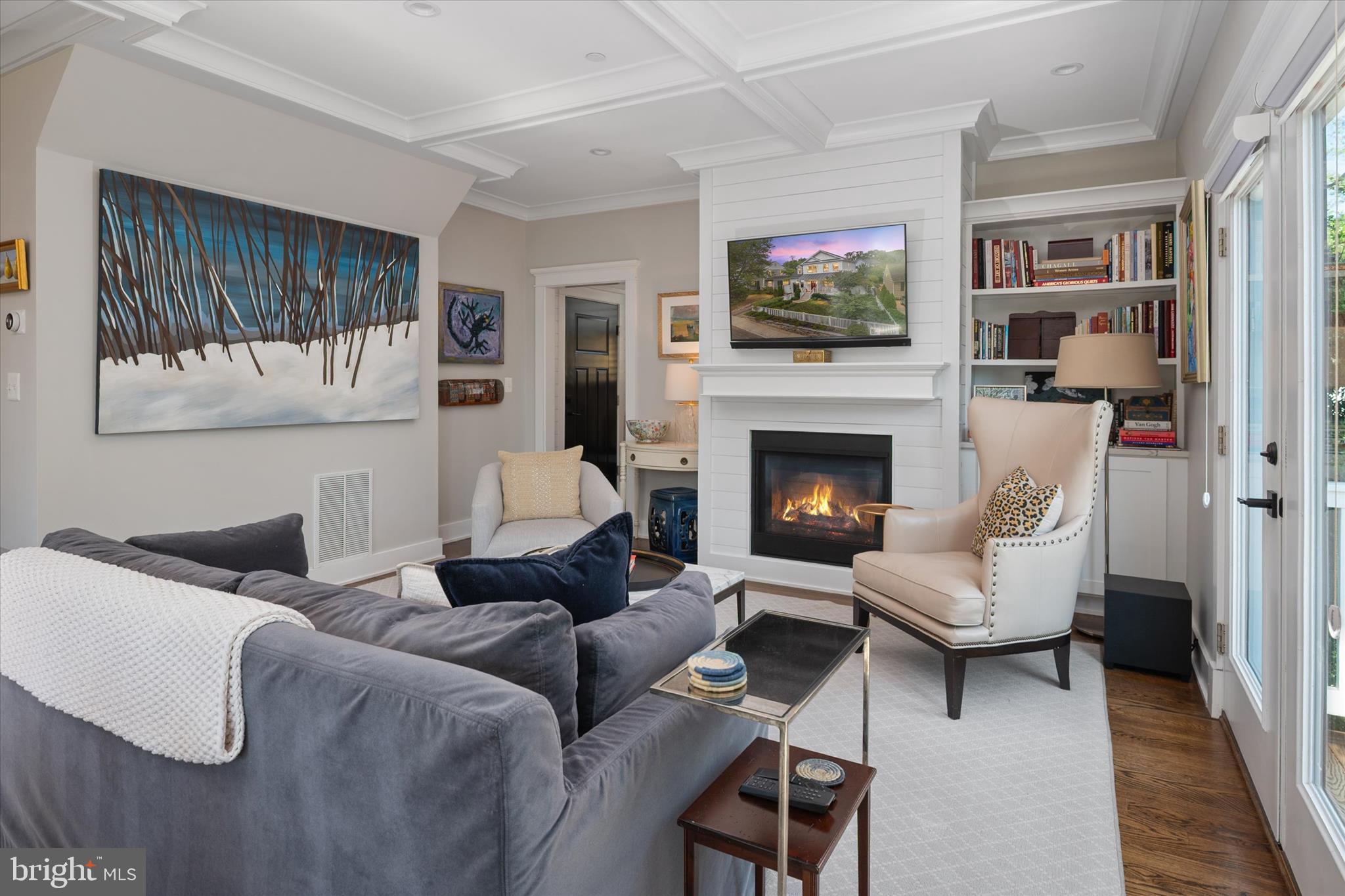 MURRAY HILL - Residential
