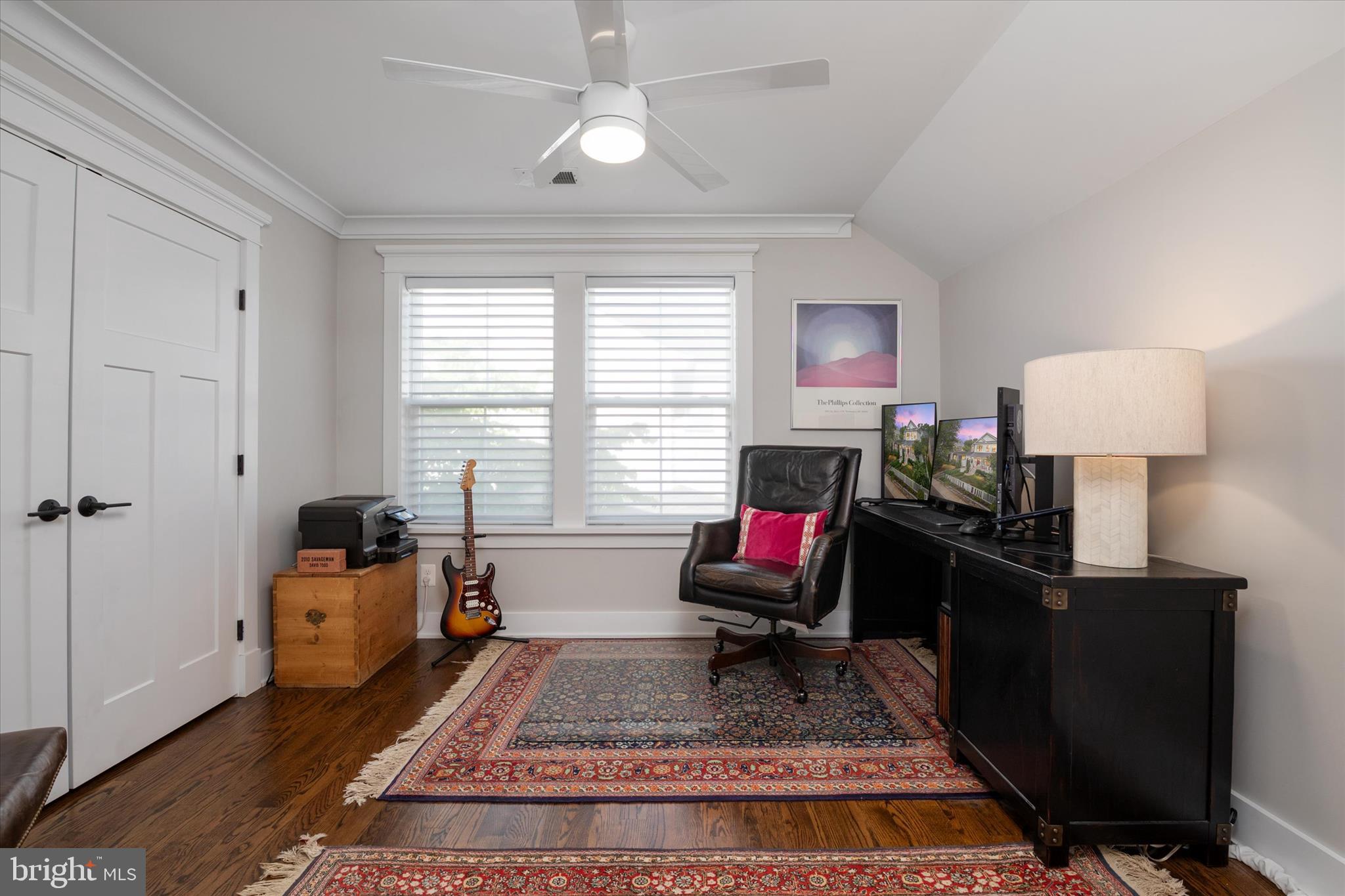 MURRAY HILL - Residential