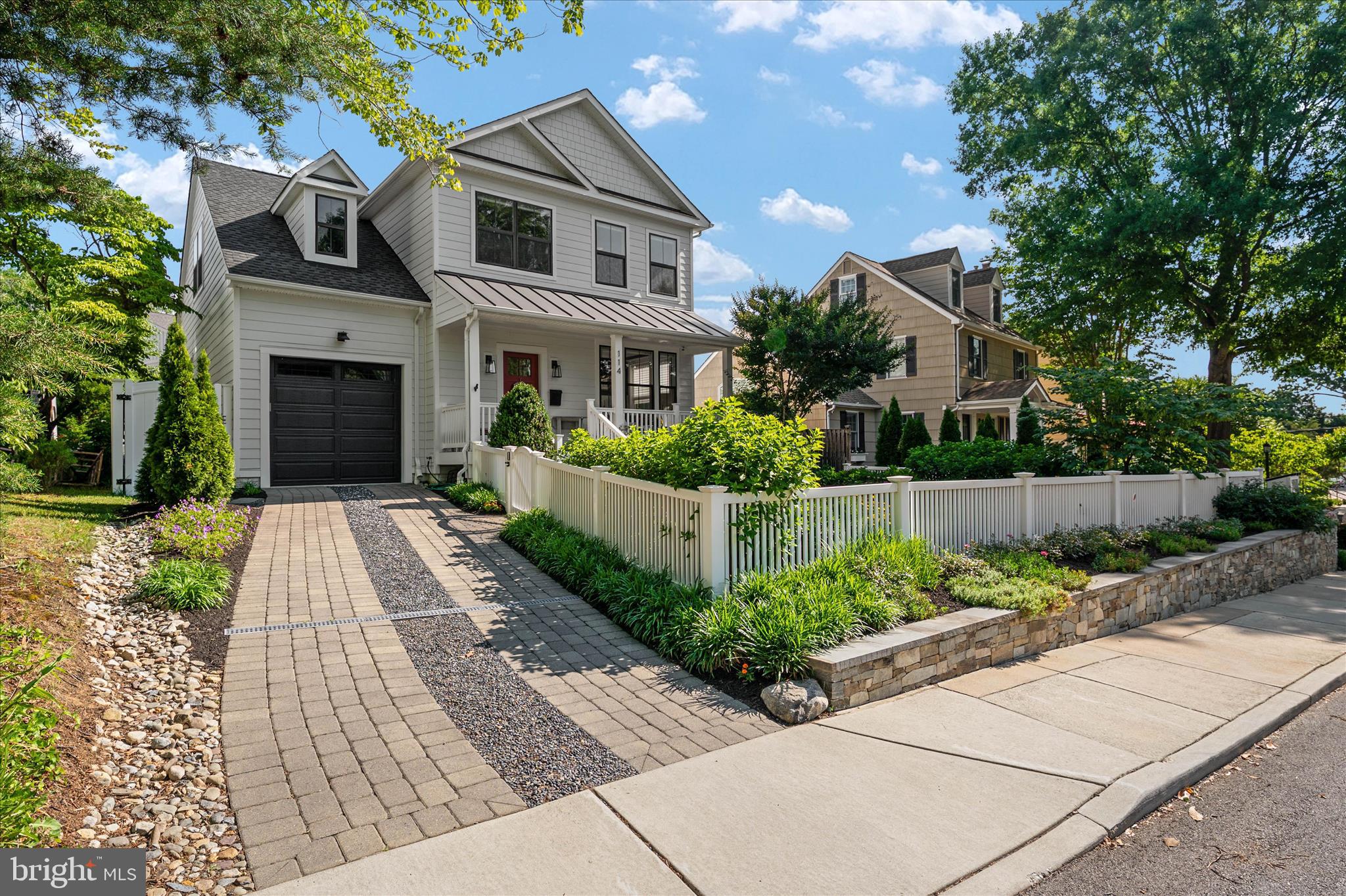 MURRAY HILL - Residential