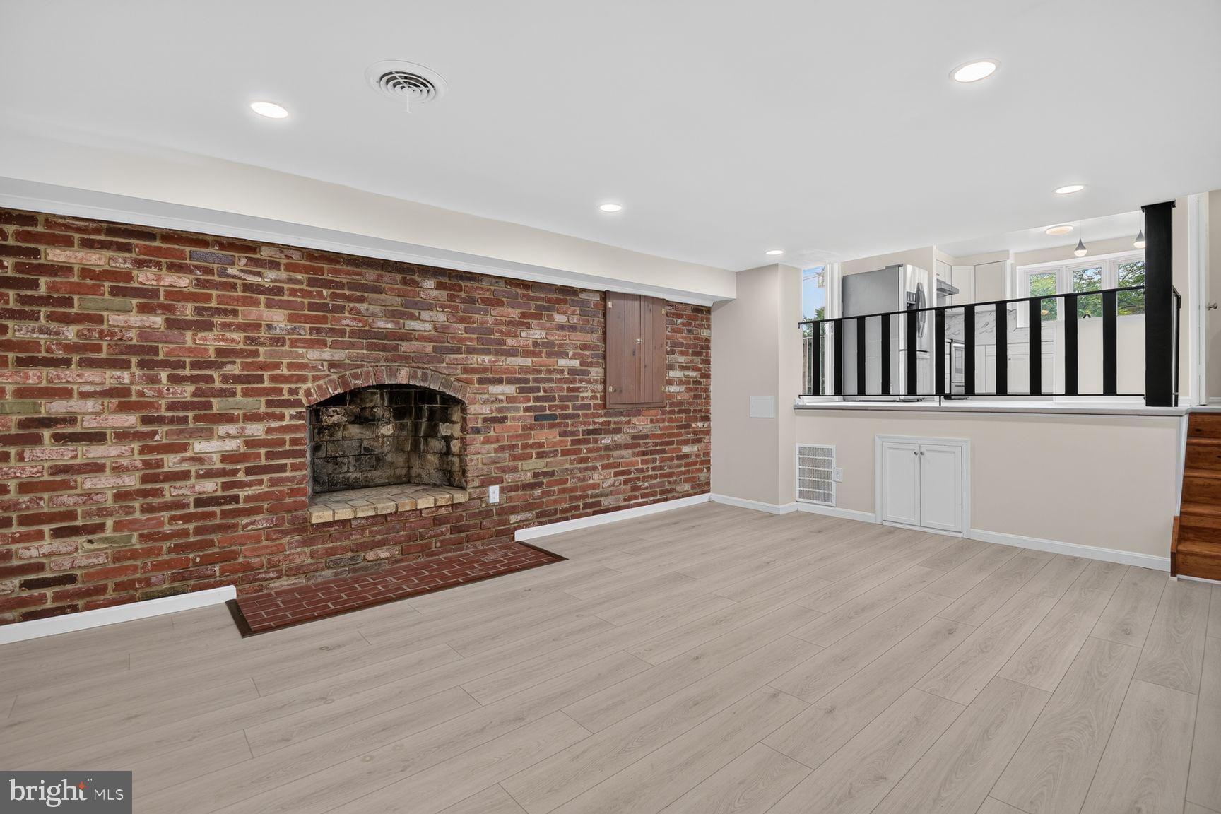 TWINBROOK FOREST - Residential