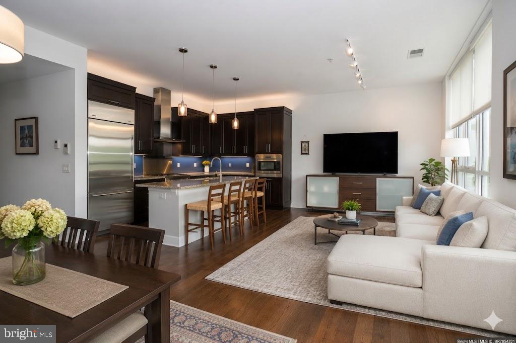 PEMBROKE NORTH - Residential