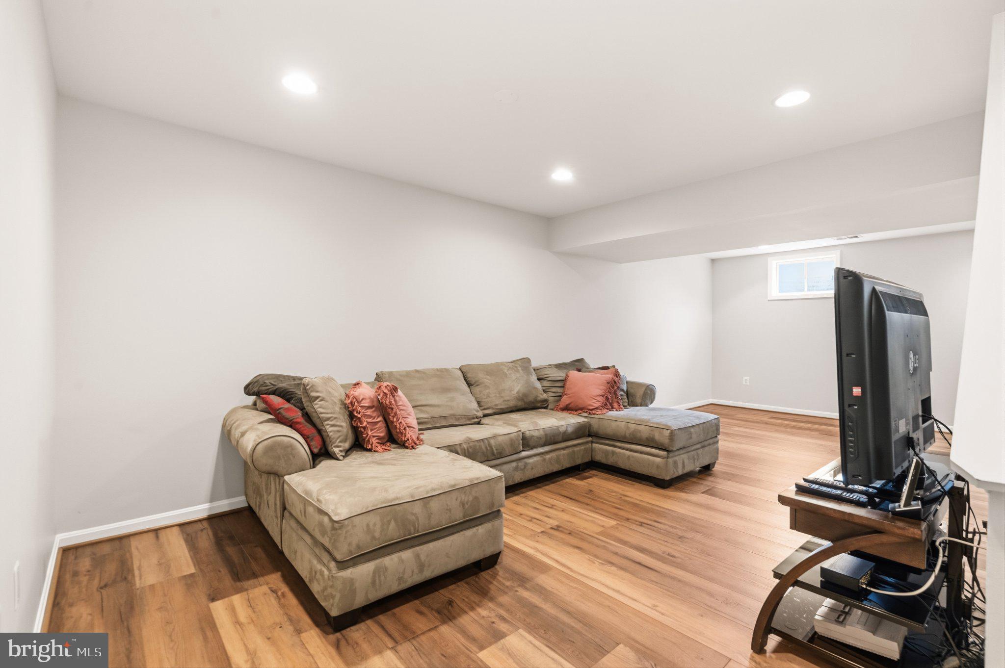 KINGSBROOKE - Residential