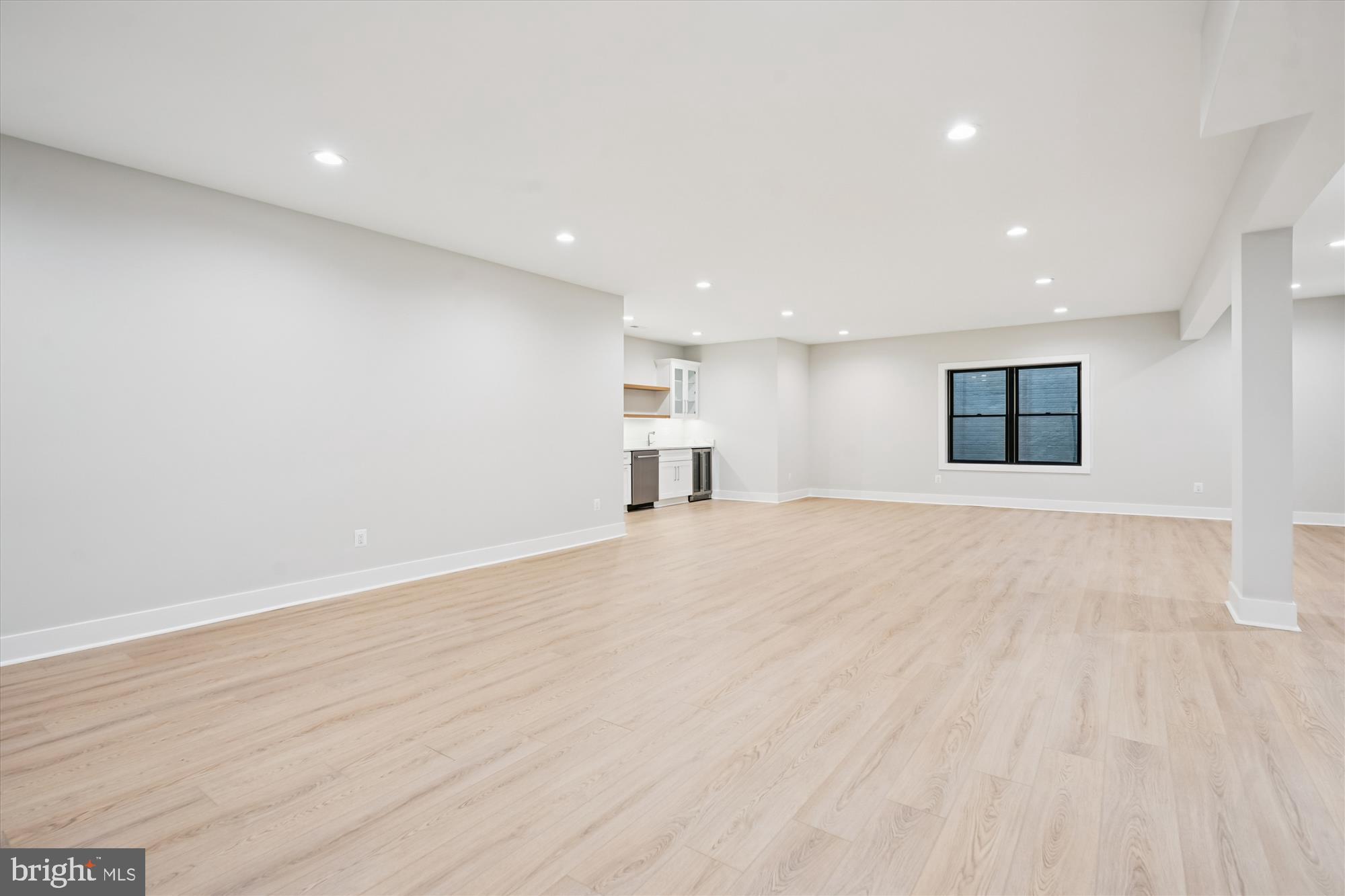 BRILYN PARK - Residential