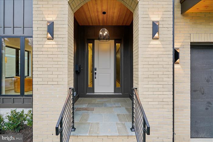 BRILYN PARK - Residential