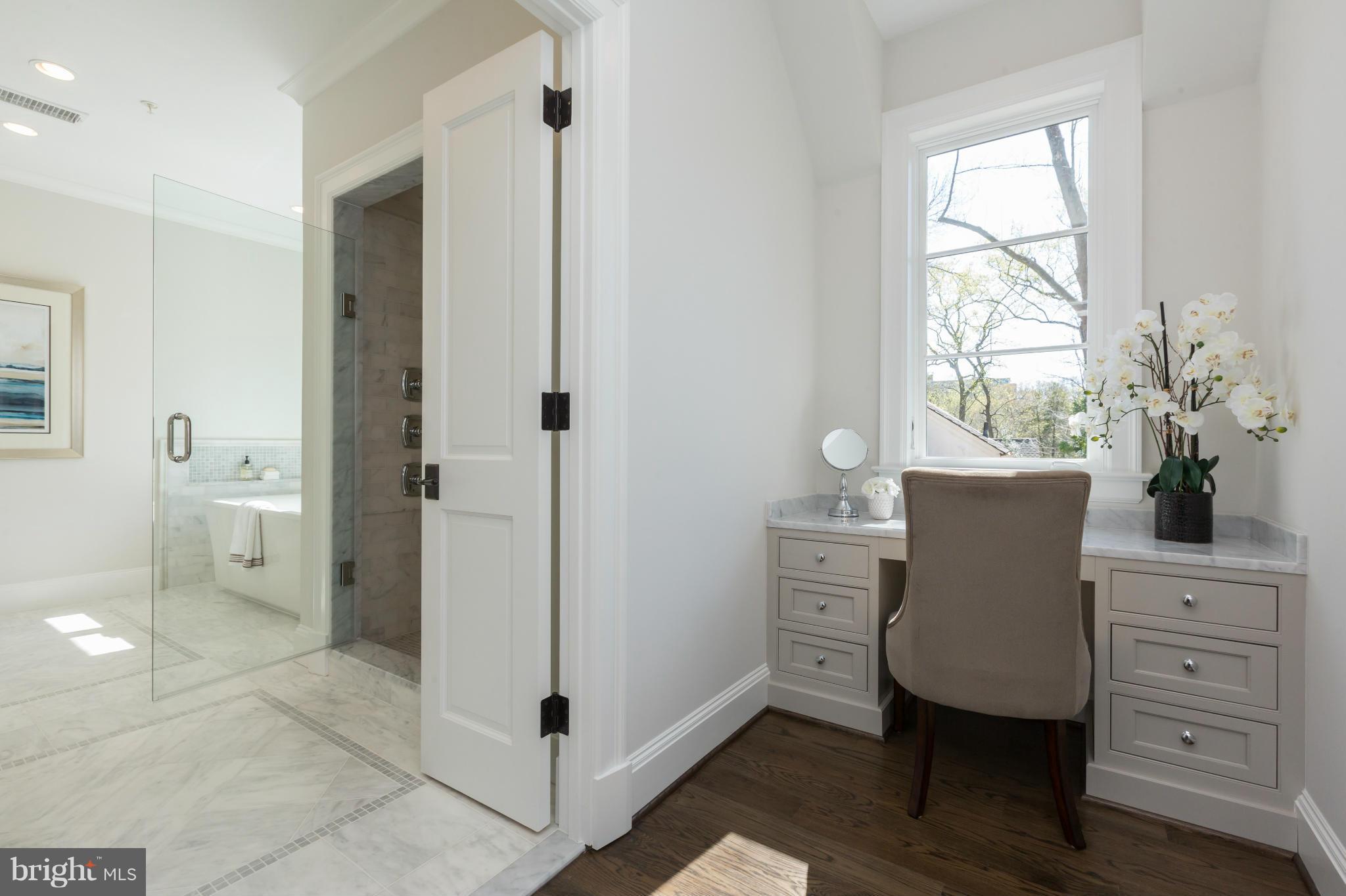 WESLEY HEIGHTS - Residential