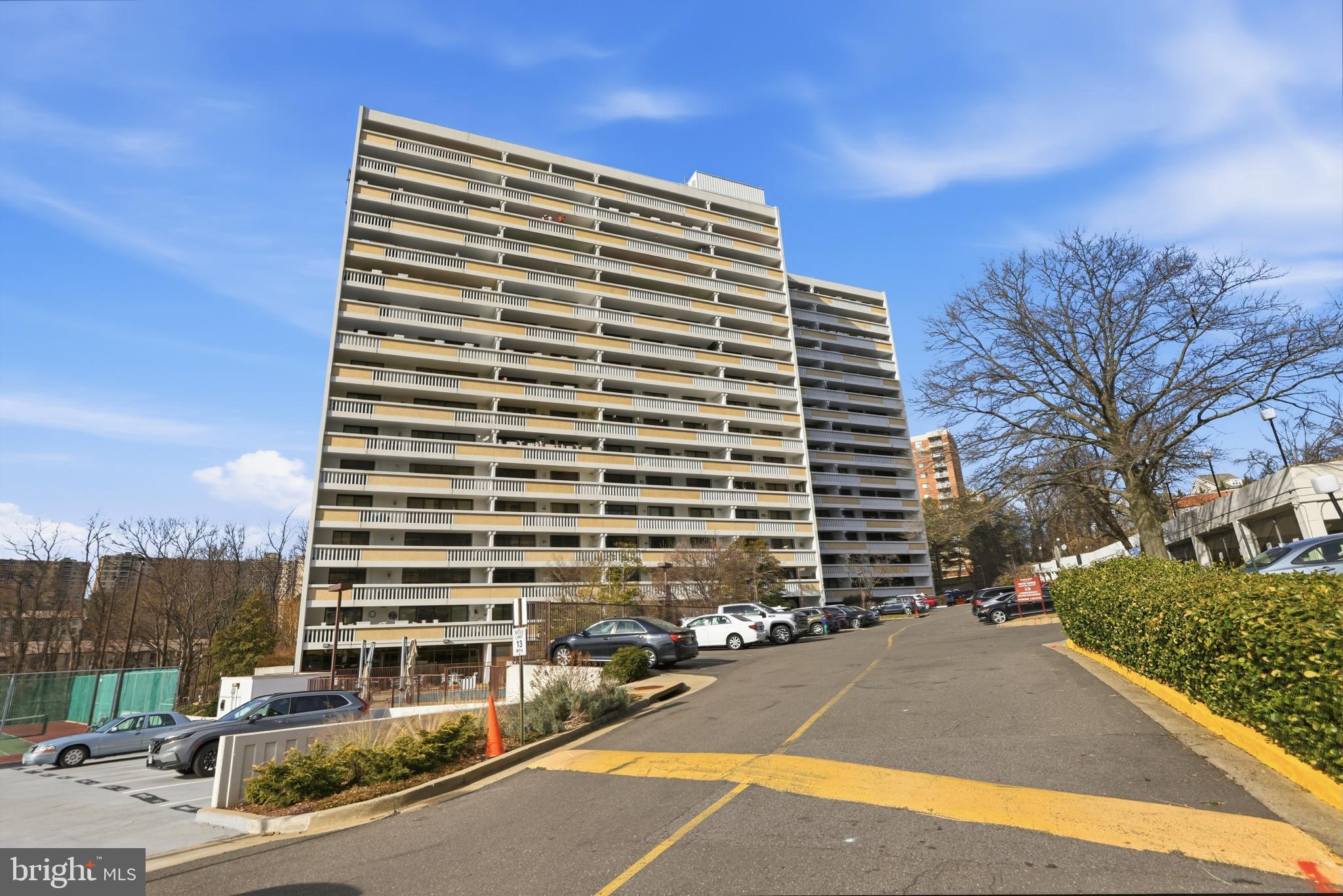 ALEXANDRIA KNOLLS - Residential