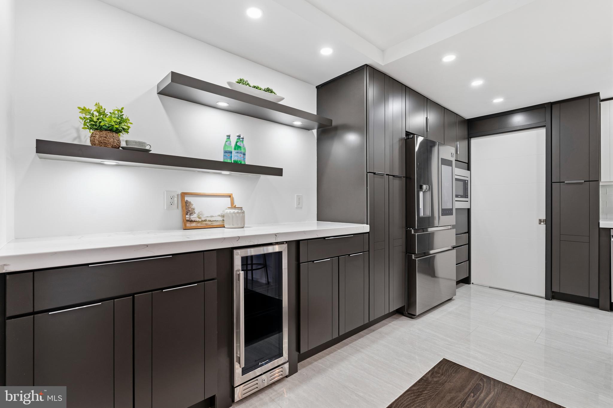 ALEXANDRIA KNOLLS - Residential