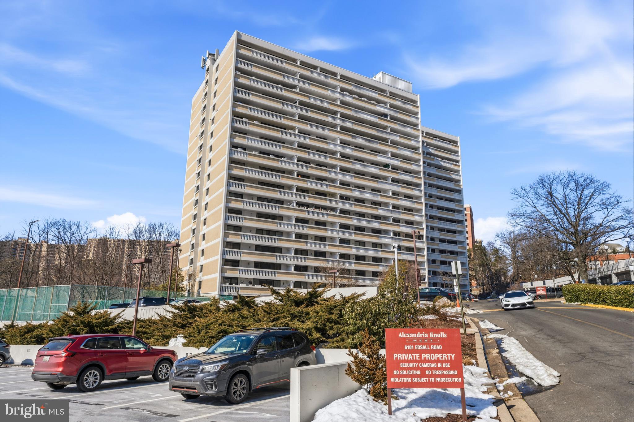 ALEXANDRIA KNOLLS - Residential