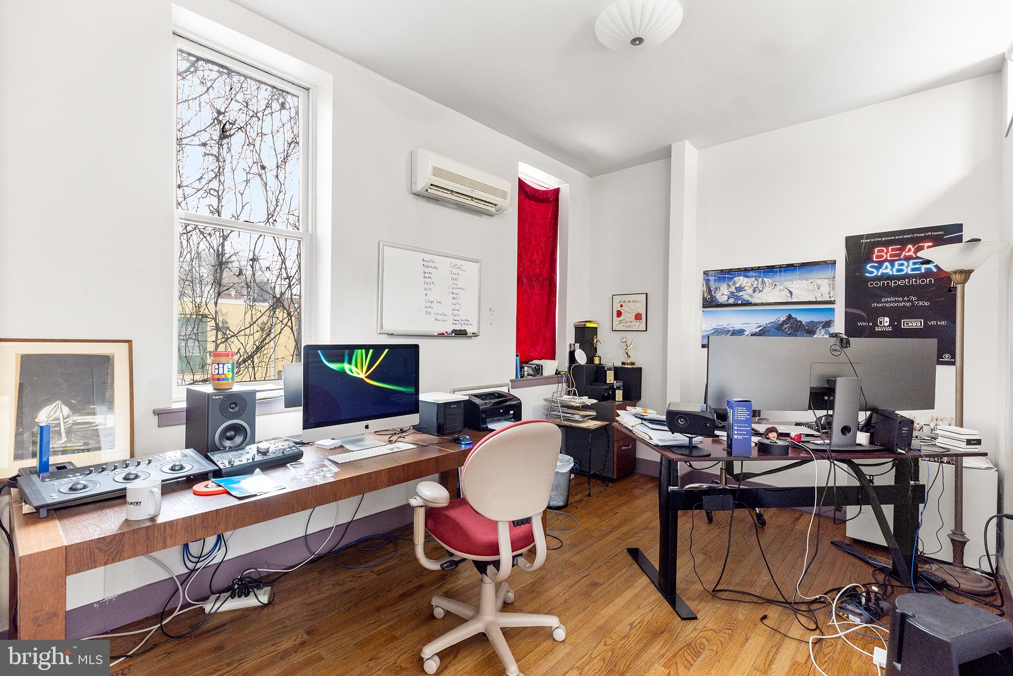 FAIRMOUNT - Commercial Sale