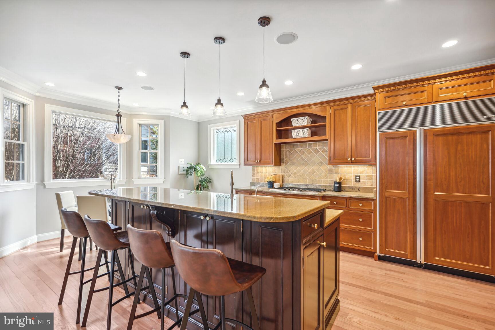 ARLINGTON - Residential