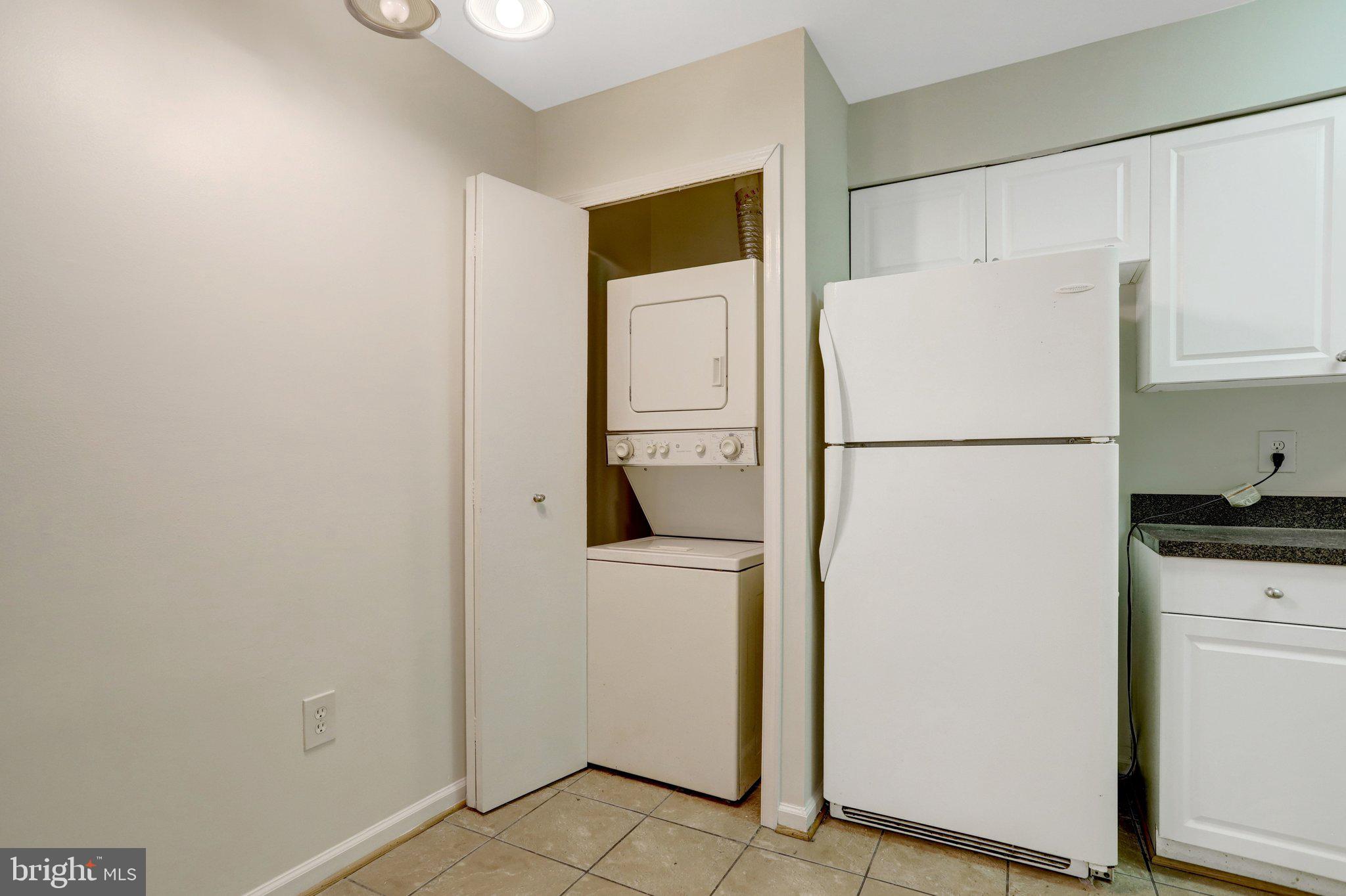 CLUSTERS AT WOODLAWN - Residential
