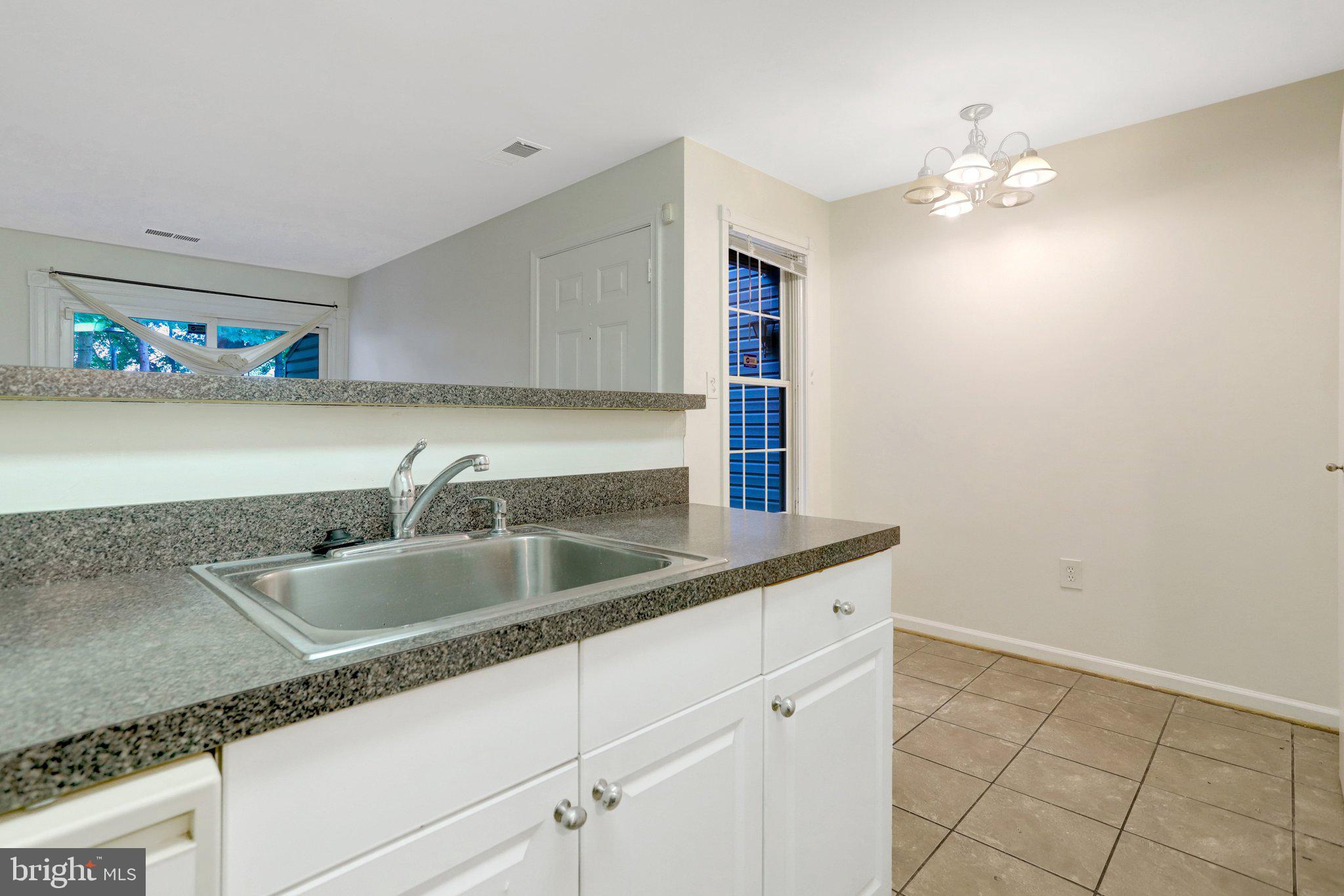CLUSTERS AT WOODLAWN - Residential