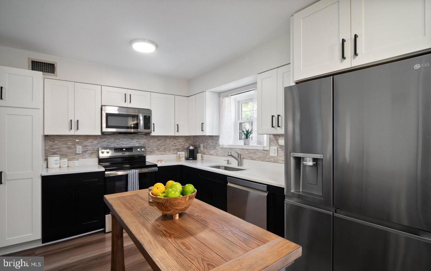 GREENTREE VILLAGE - Residential Lease