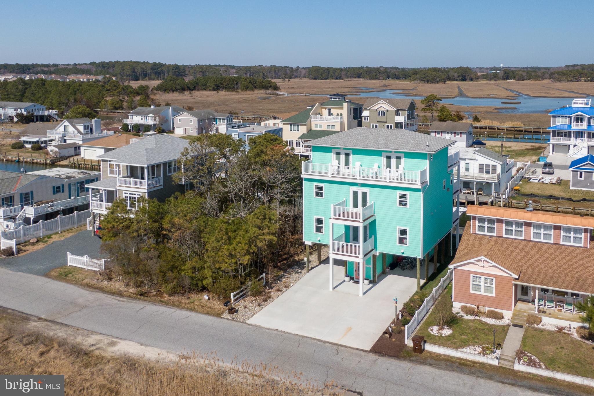 SNUG HARBOR - Residential