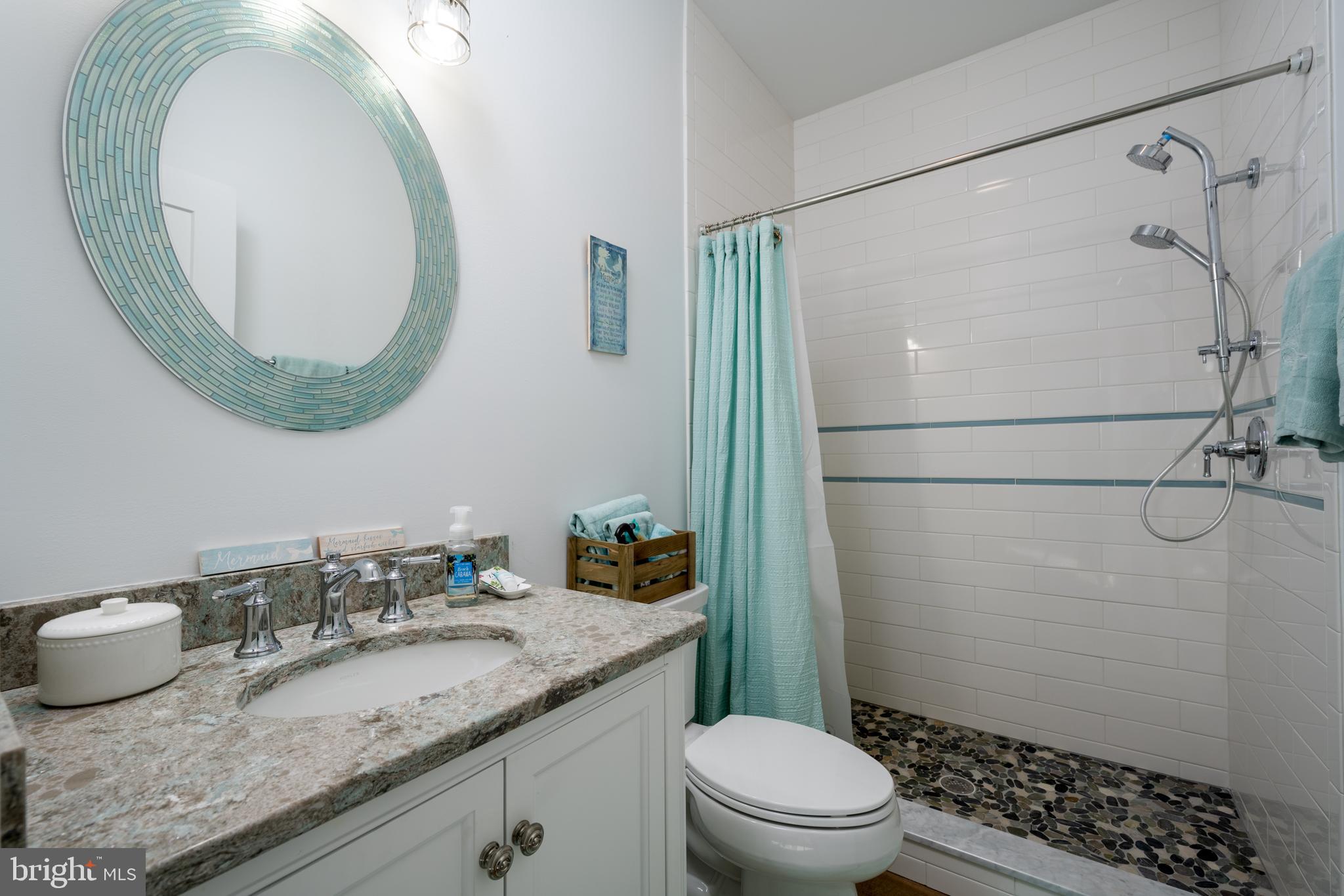 SNUG HARBOR - Residential